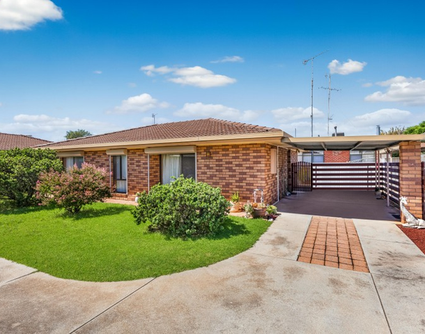 2/53 Shadforth Street, Kerang VIC 3579