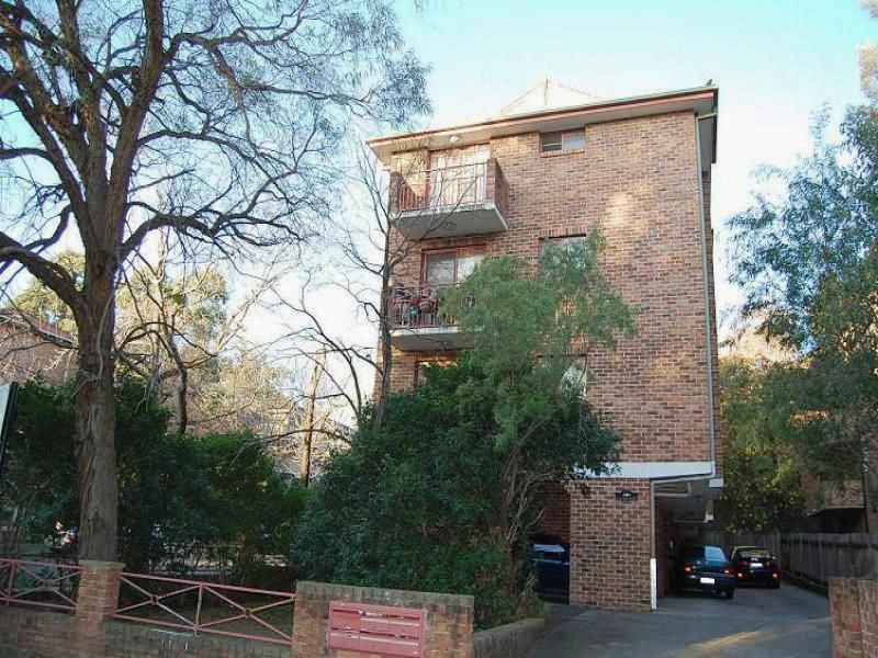 2 bedrooms Apartment / Unit / Flat in 3/6 Betts Street PARRAMATTA NSW, 2150