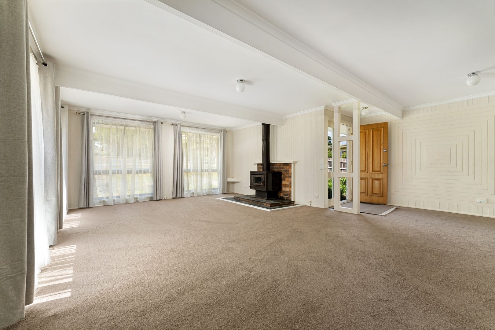 24 Washington Lane, Woodend VIC 3442 House For Rent 510 Domain