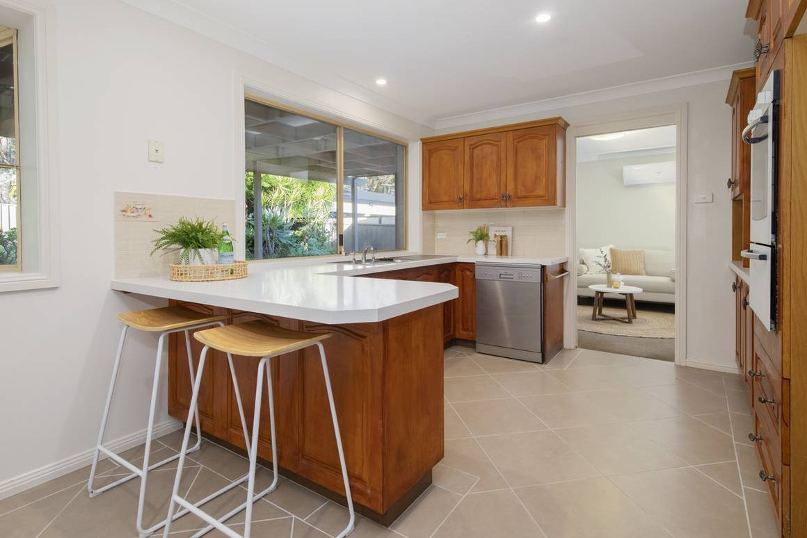 Picture of 15 Fulmar Close, MOUNT HUTTON NSW 2290