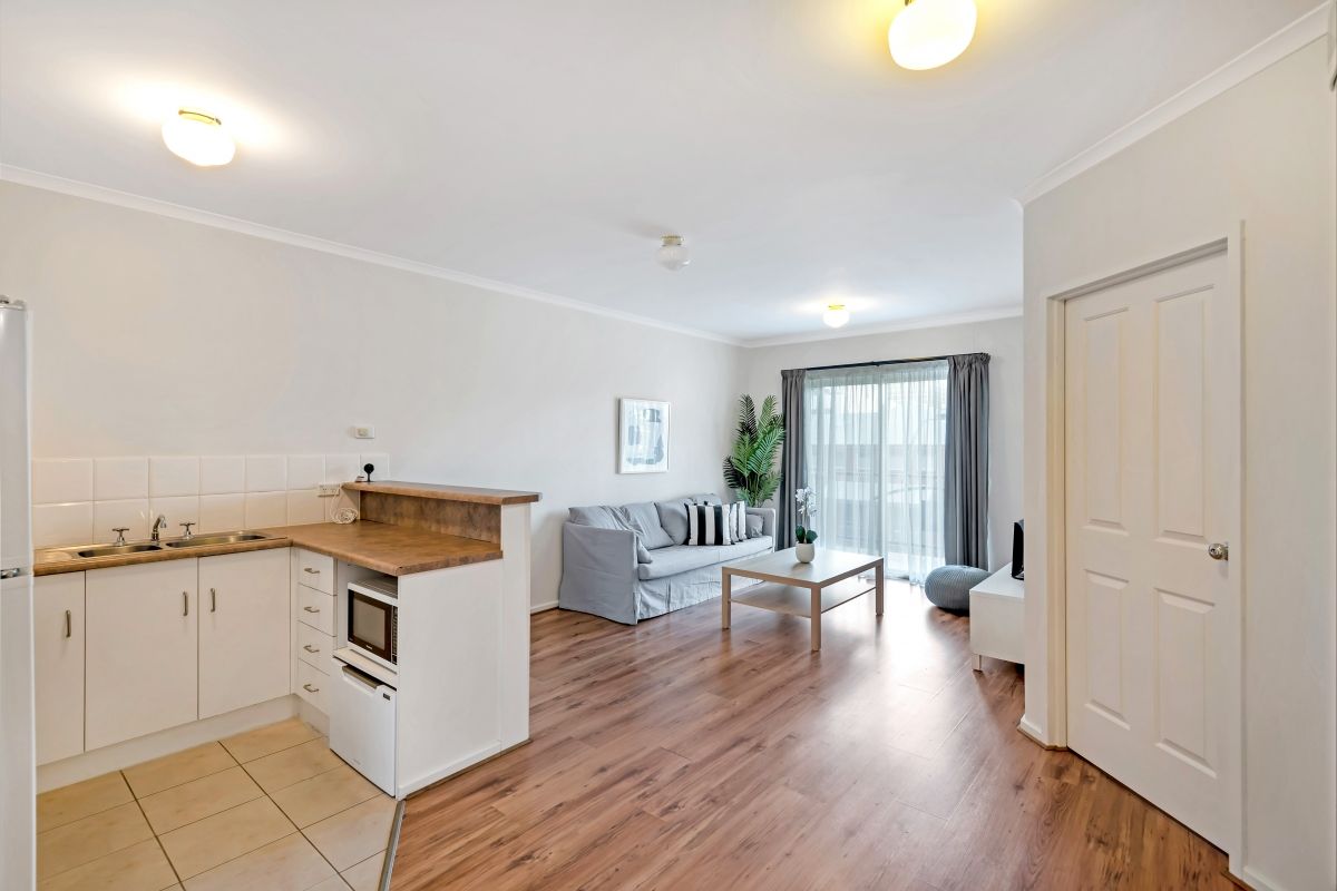 17/81 Carrington St, Adelaide SA 5000, Image 2