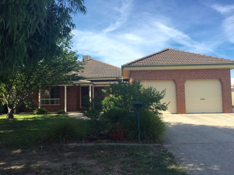 22 Condon Place, Lavington NSW 2641