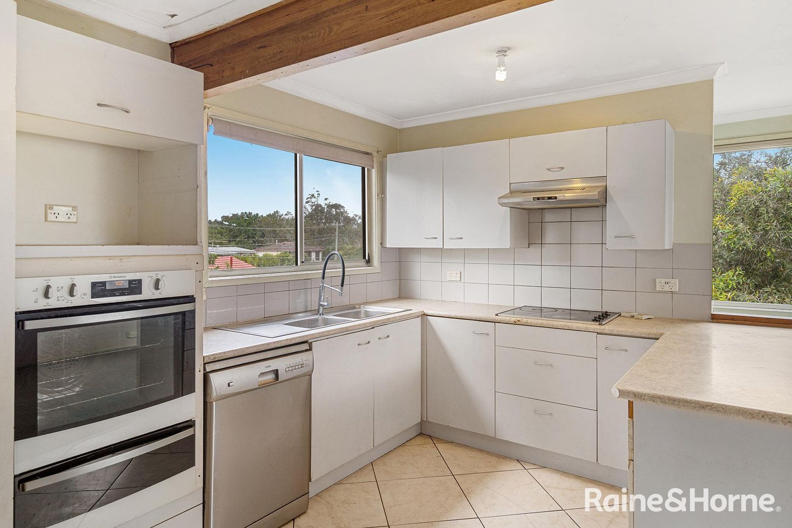4 Natasha Court Woodridge QLD 4114 Domain