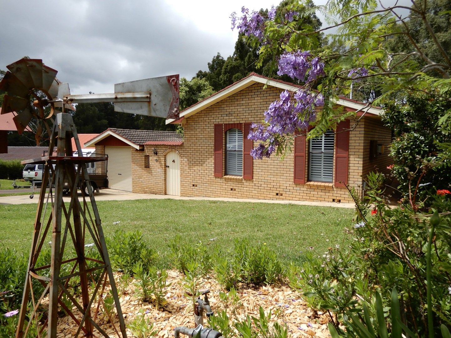 4 Evison Close, Cambewarra Village Property History & Address