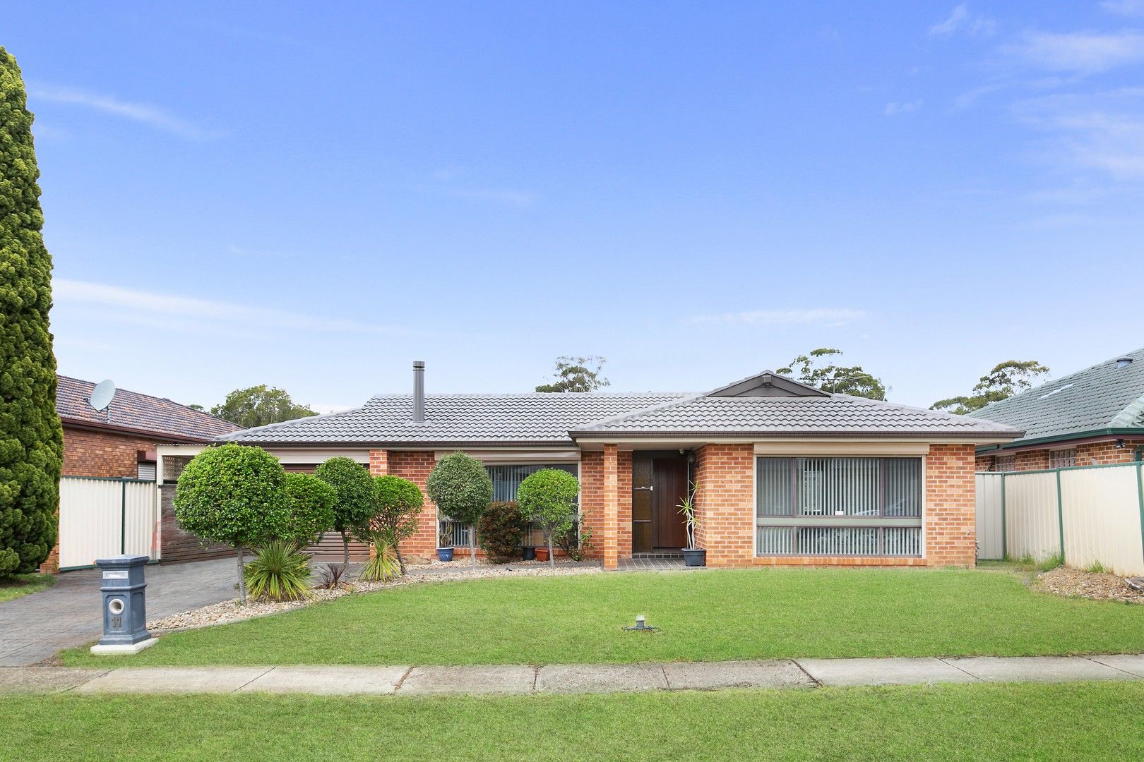 11 Batlow Place, Bossley Park NSW 2176, Image 0