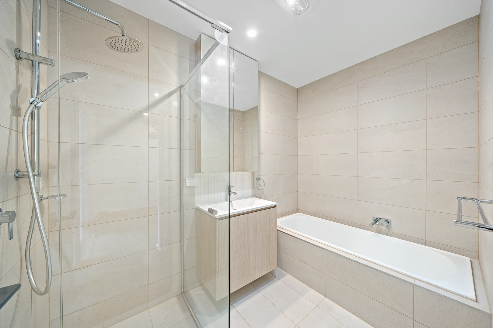 Additional image 11 of 15 Maidenhair Walk, Cranbourne West VIC 3977