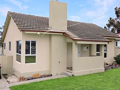 3 bedrooms House in 12 Webb Street ARARAT VIC, 3377