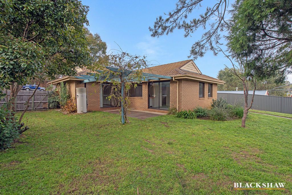 6 Fawsitt Place, Florey ACT 2615, Image 2