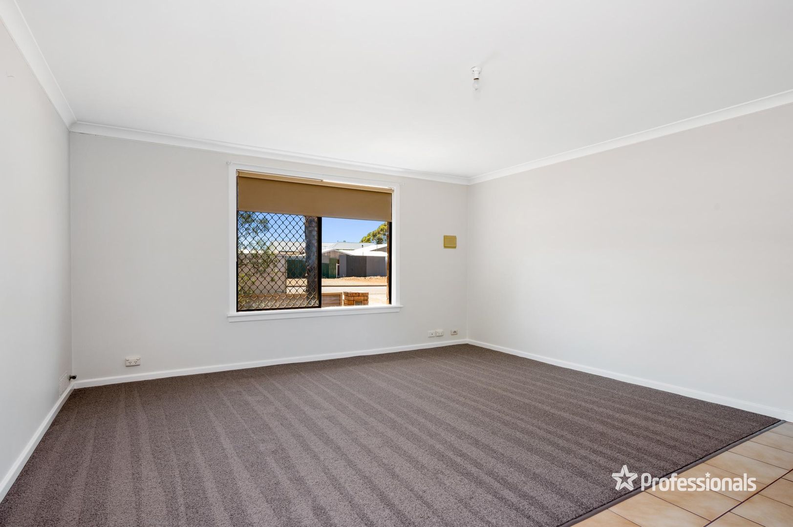 4/63 Forrest Street, Boulder WA 6432, Image 2