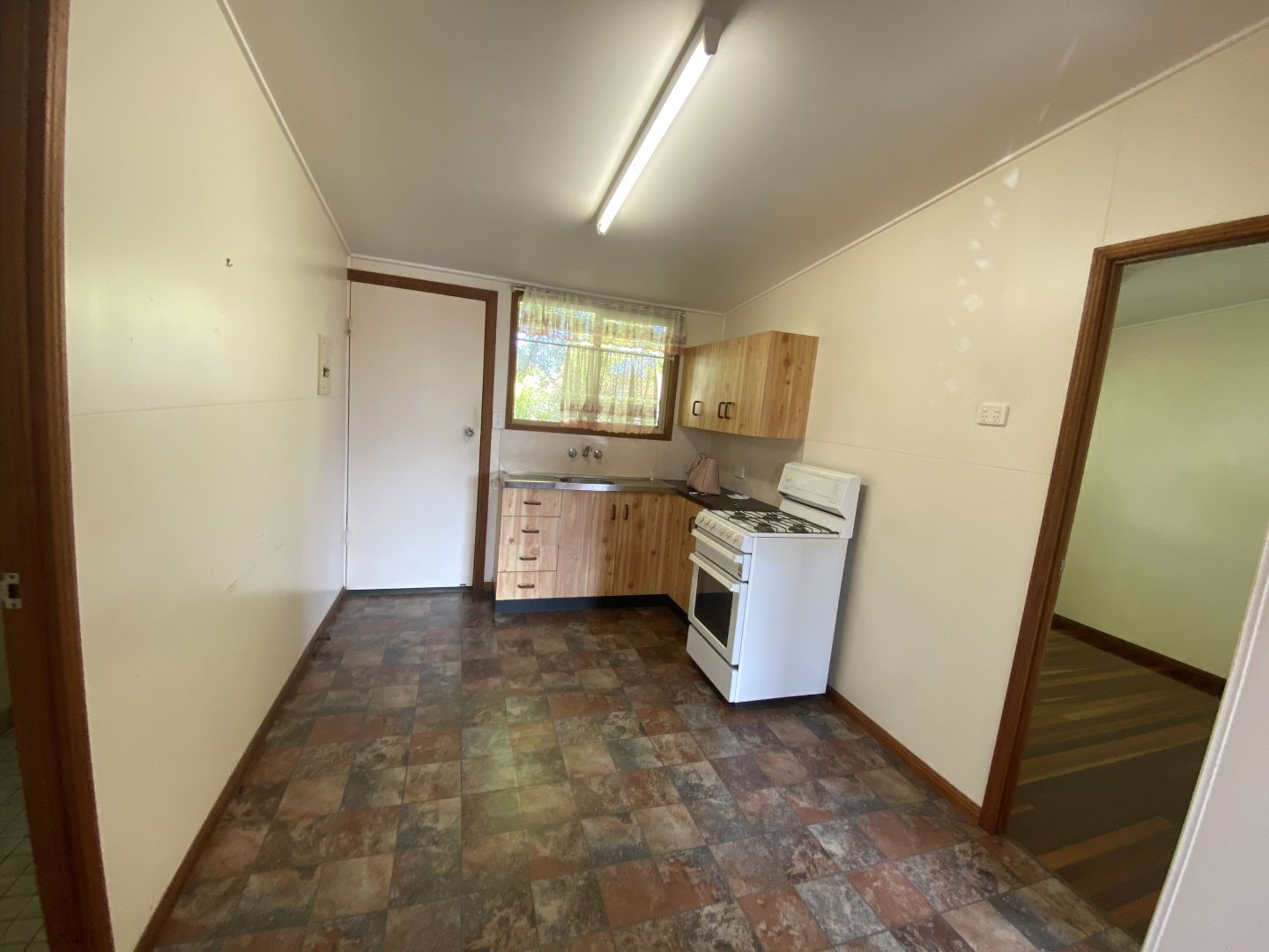 2/260 Lennox Street, Maryborough QLD 4650 House For Rent 300 Domain