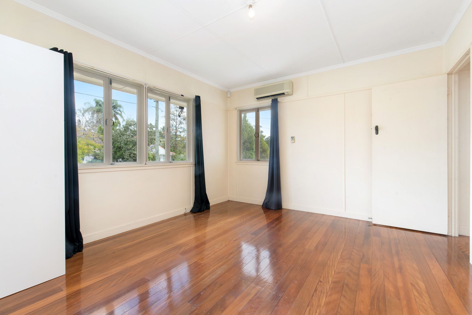 27 Zetland Street, Upper Mount Gravatt QLD 4122, Image 2