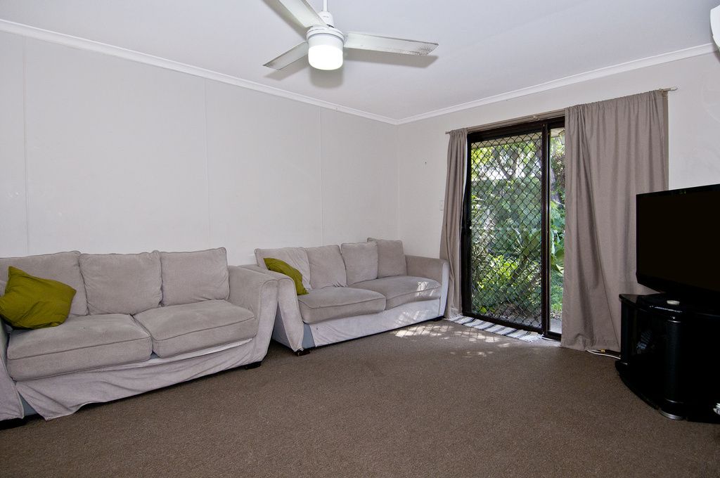 Cleopatra St, KINGSTON QLD 4114, Image 2