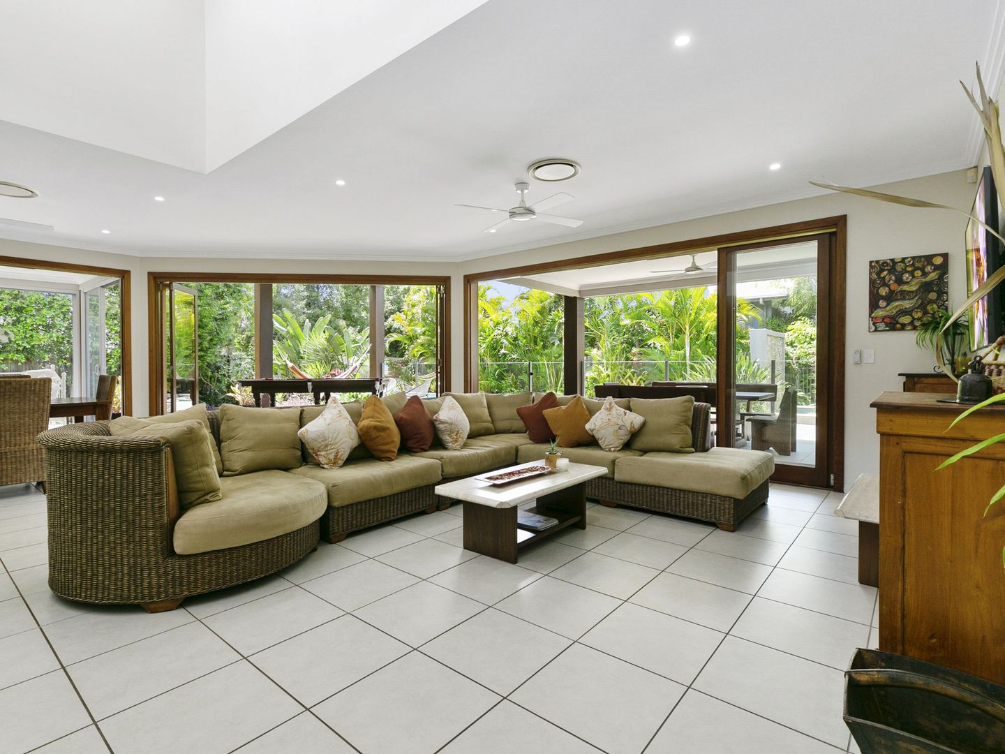 11 Inverness Place, Peregian Springs QLD 4573, Image 2