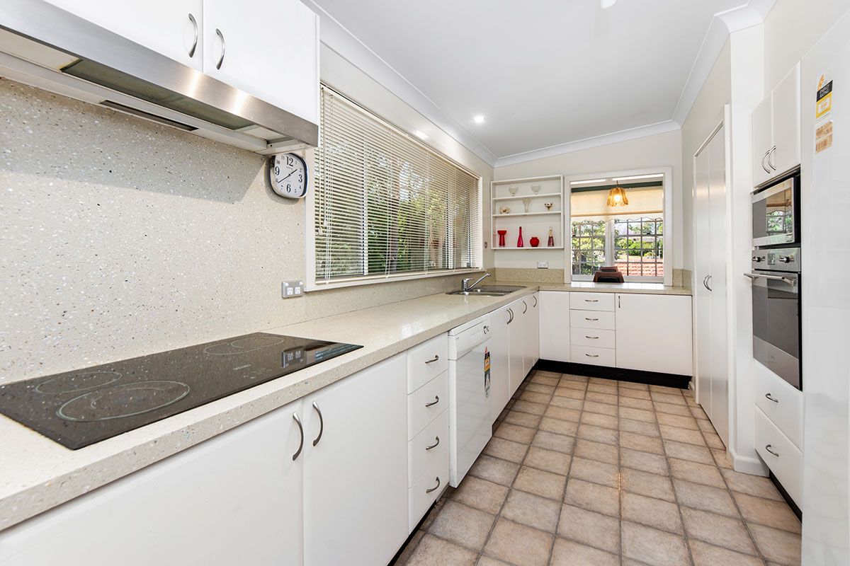 18 Pembury Avenue, North Rocks NSW 2151, Image 2