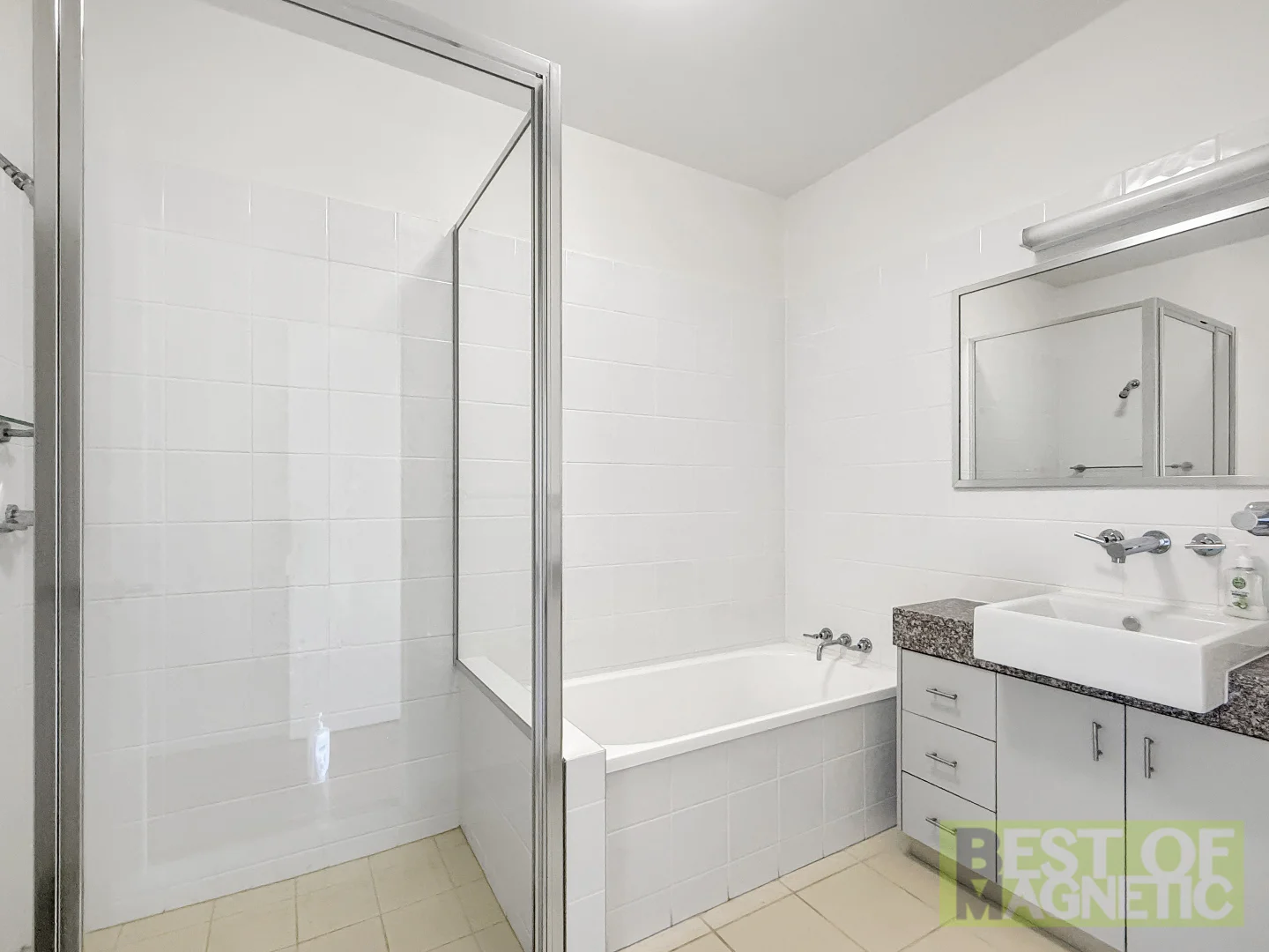 Additional image 15 of 15/1-3 The Cove 'Beachside Apartments', Nelly Bay QLD 4819