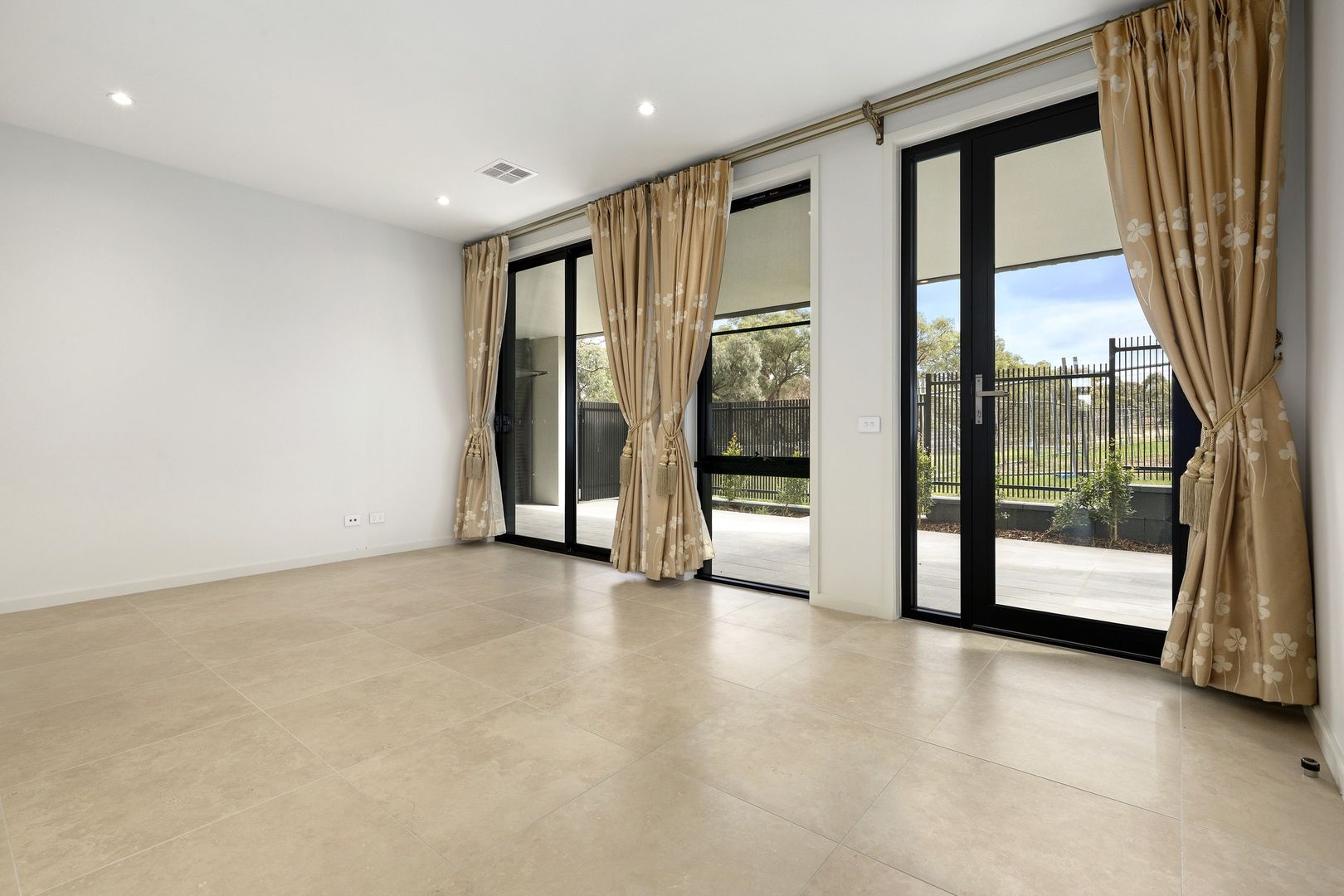 53 Verdant Crescent, Doncaster VIC 3108, Image 1