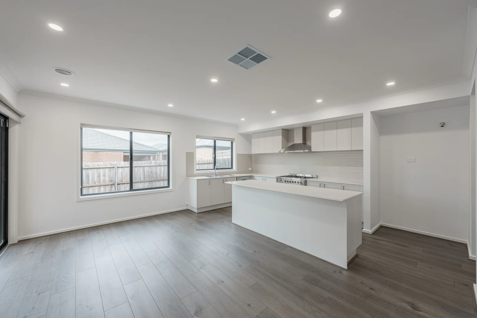 Additional image 5 of 10 Henbury Street, Cranbourne North VIC 3977