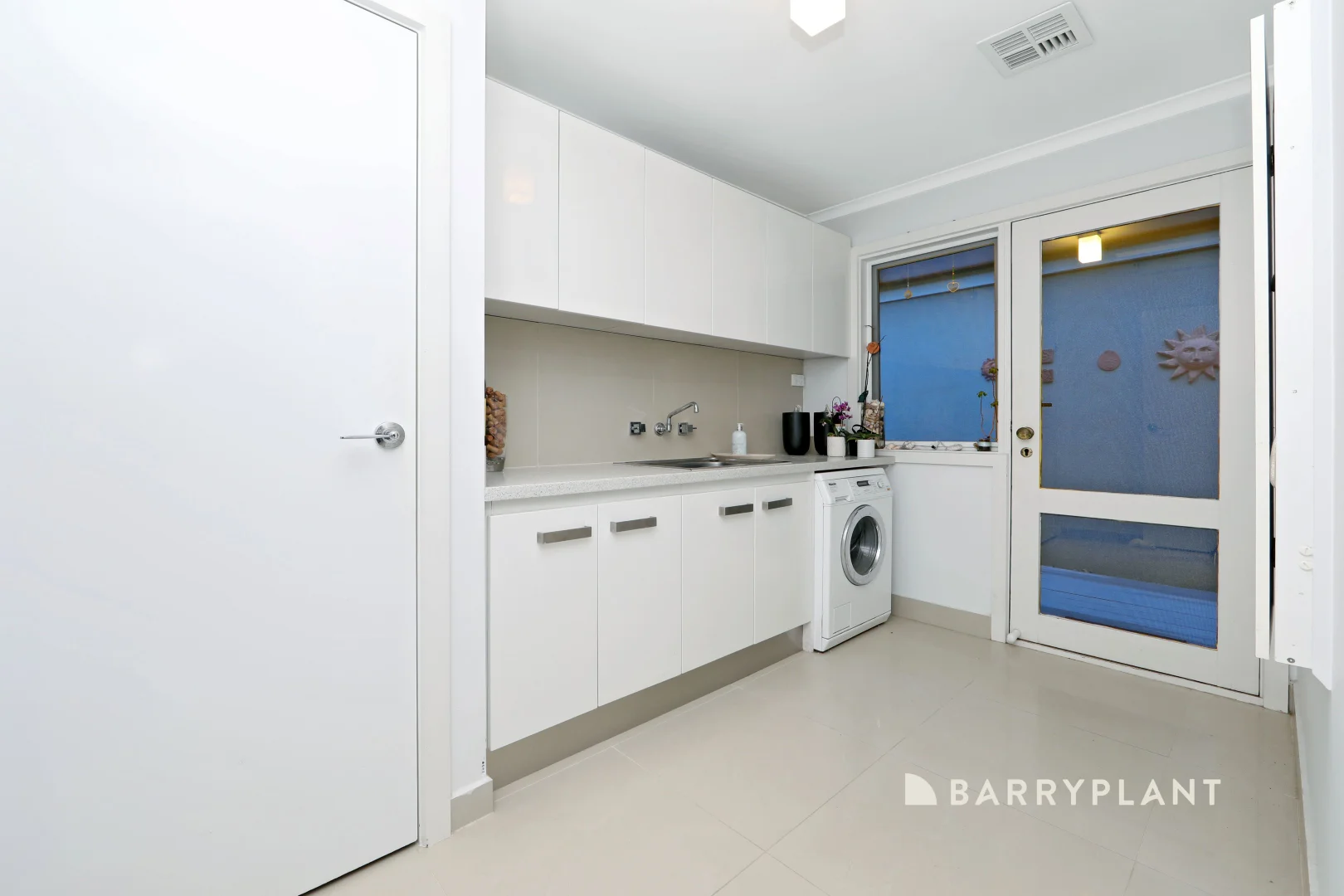 Additional image 17 of 2 Clauscen Drive, Rowville VIC 3178