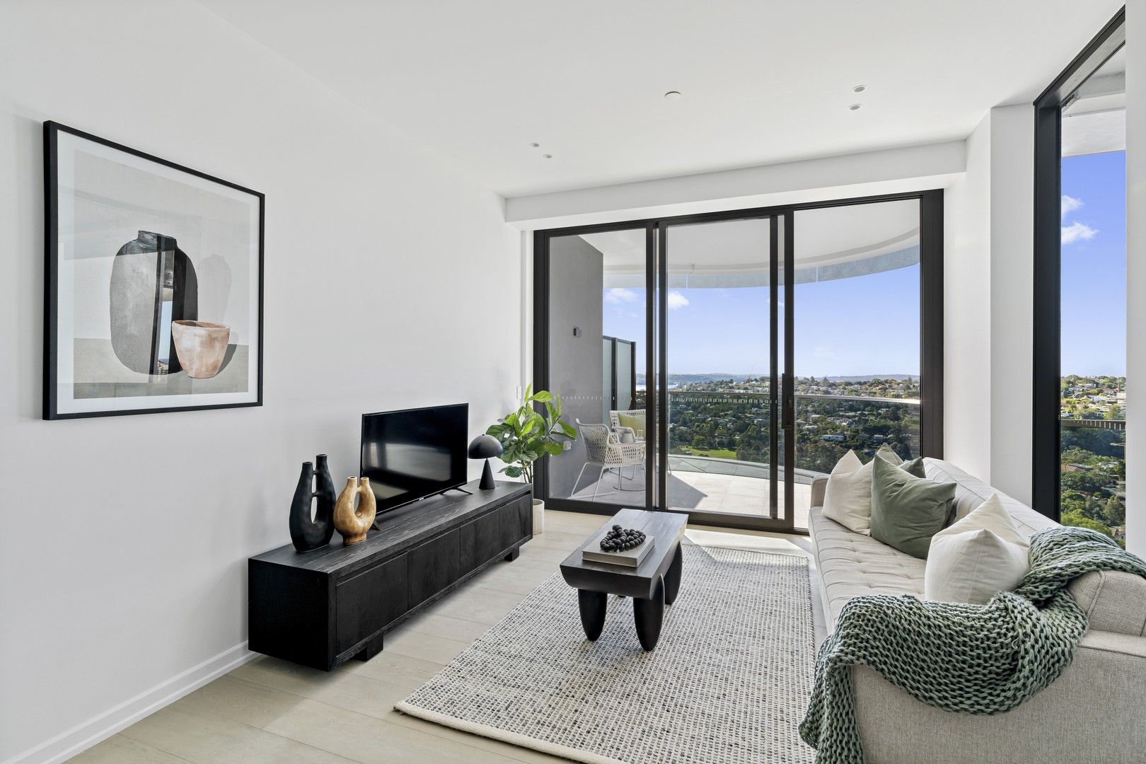 2 bedrooms Apartment / Unit / Flat in 1301/300 Oxford Street BONDI JUNCTION NSW, 2022