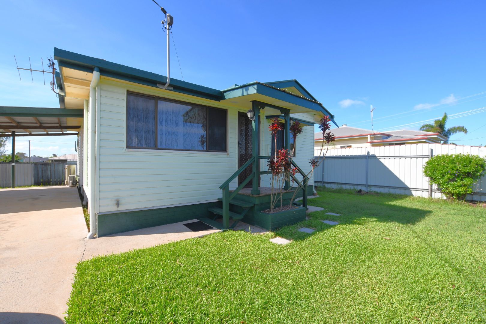 61 Fairymead Road, Bundaberg North QLD 4670