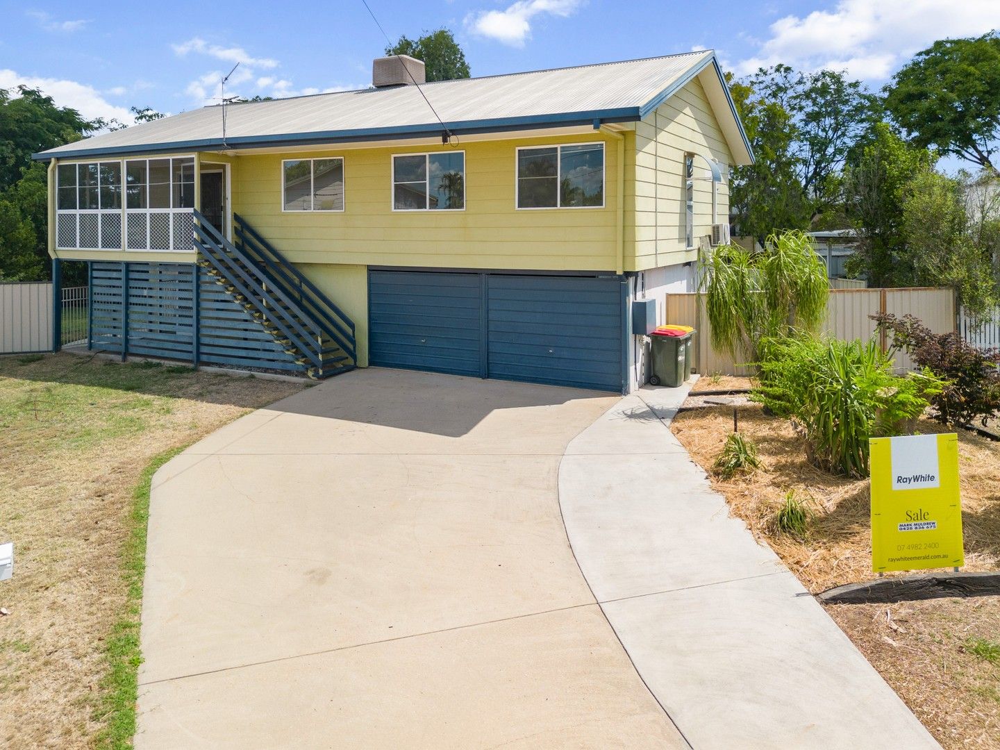 4 bedrooms House in 12 Bonython Drive EMERALD QLD, 4720