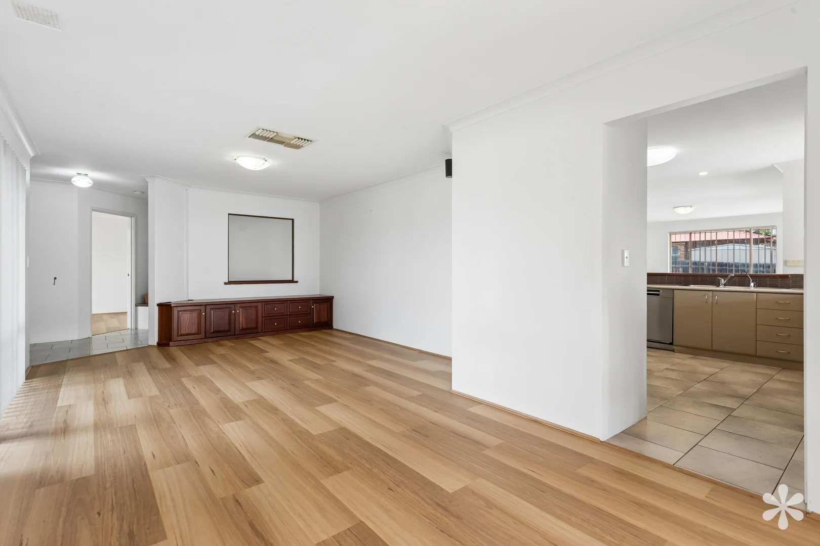 Additional image 3 of 18 Bucknell Place, Swan View WA 6056