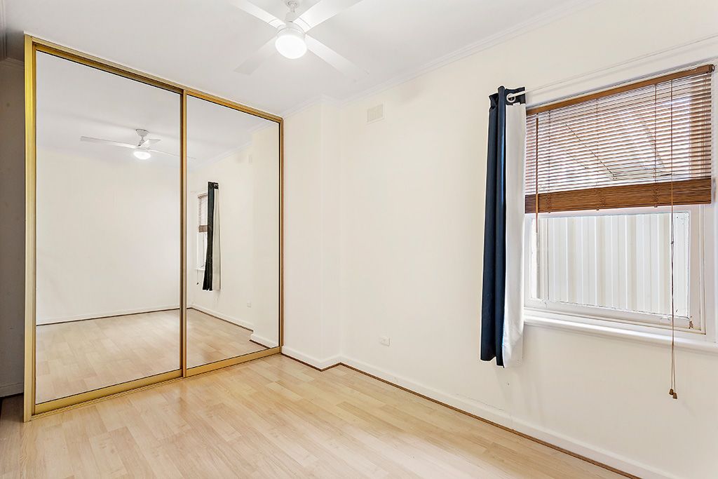 2/12 English Avenue, Clovelly Park SA 5042, Image 2