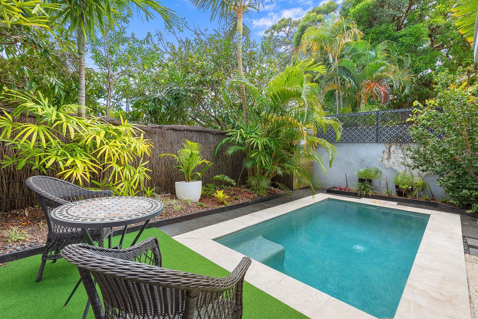 1/6 Ferguson Street, Sunshine Beach QLD 4567, Image 2