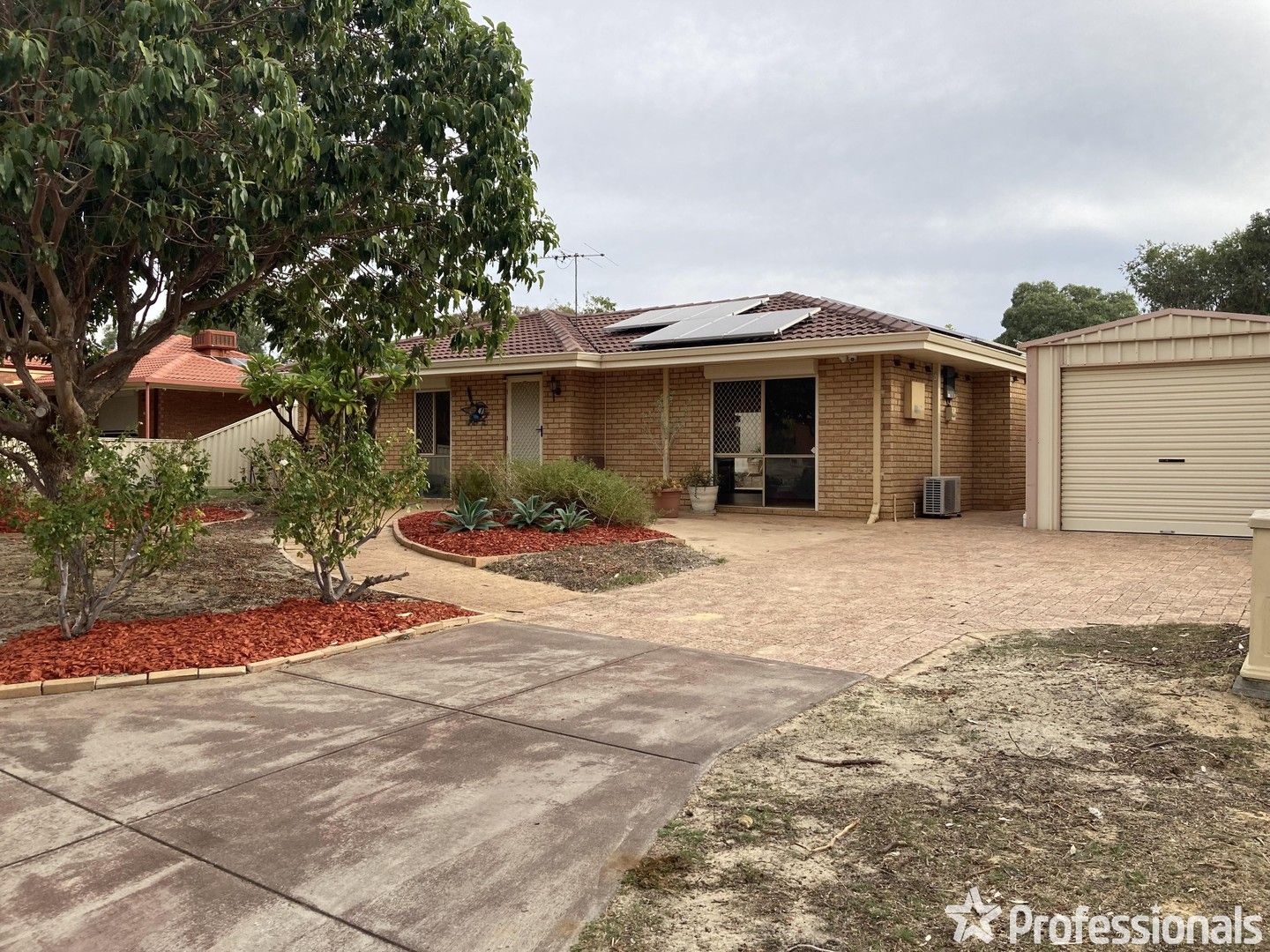 4 bedrooms House in 18 The Ridgeway SWAN VIEW WA, 6056