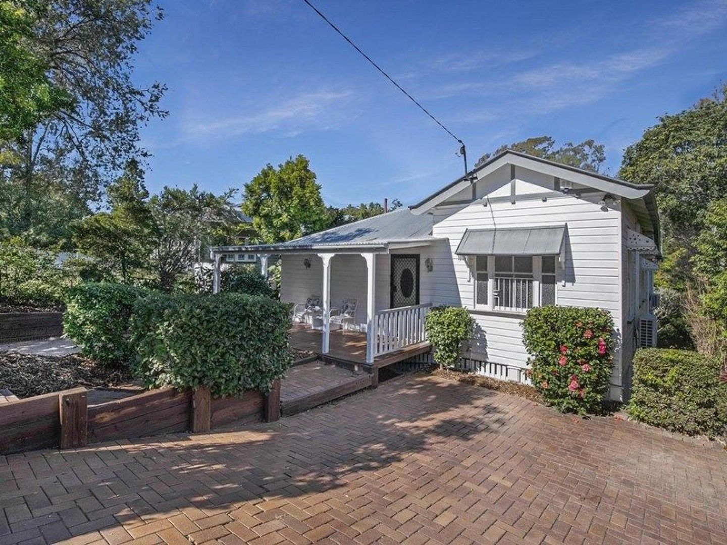 6 bedrooms House in 6 Rankin St INDOOROOPILLY QLD, 4068
