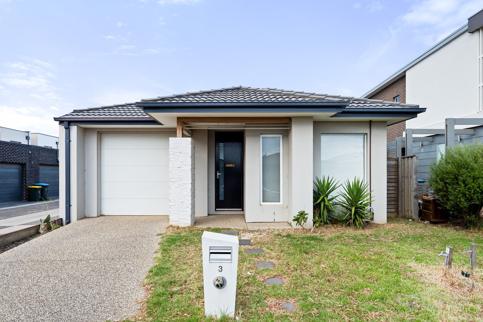 3 bedrooms House in 3 League Street WERRIBEE VIC, 3030