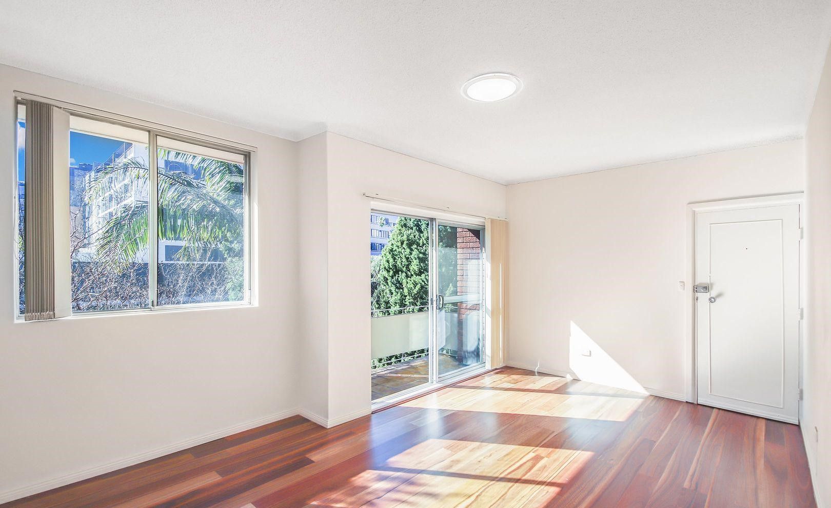 2 bedrooms Apartment / Unit / Flat in 9/19 Meriton Street GLADESVILLE NSW, 2111