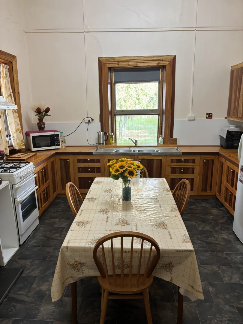 Image 10