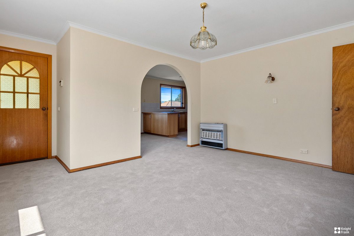 1/4 Emmett Place, New Town TAS 7008, Image 1