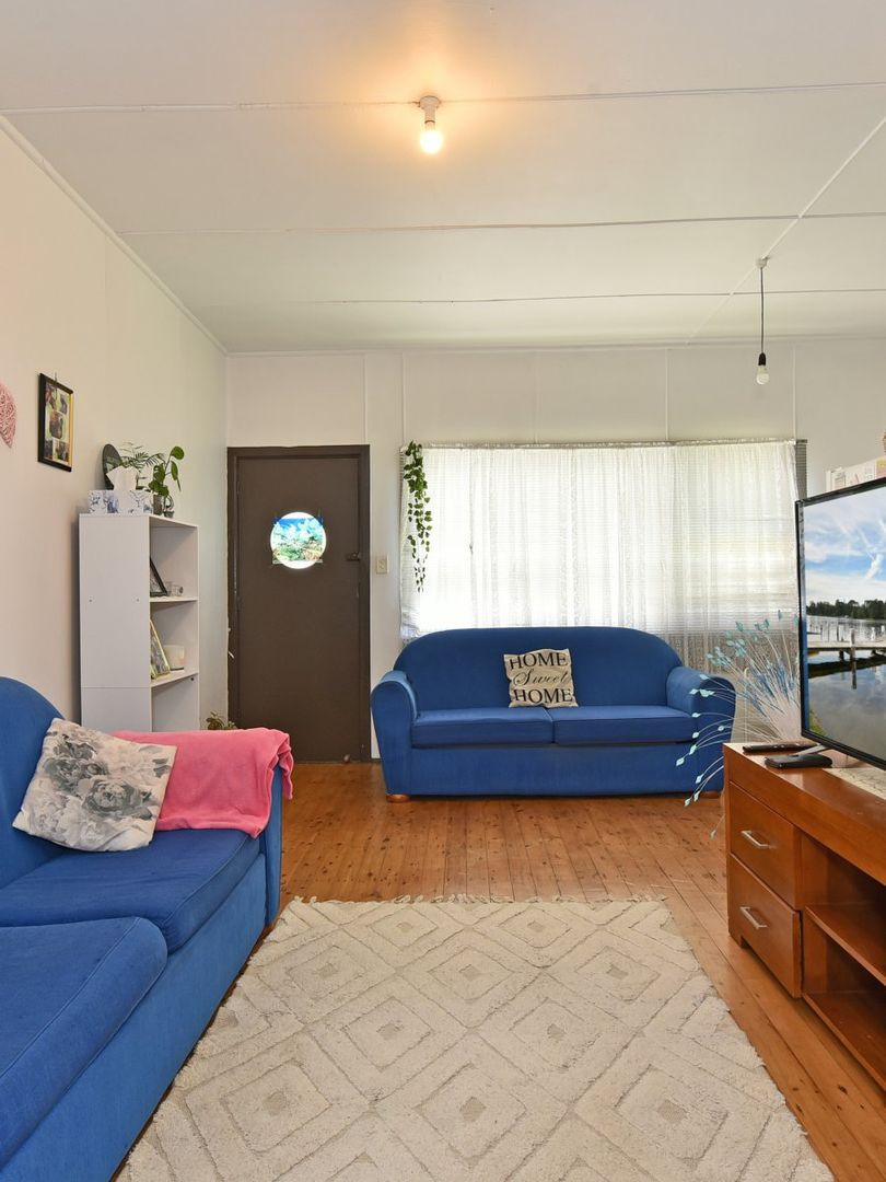 9 Elsiemer Street, Long Jetty NSW 2261, Image 2