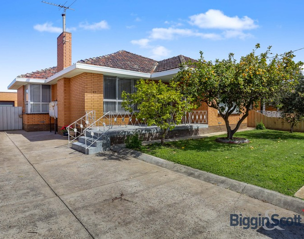 17 Westwood Way, Albion VIC 3020