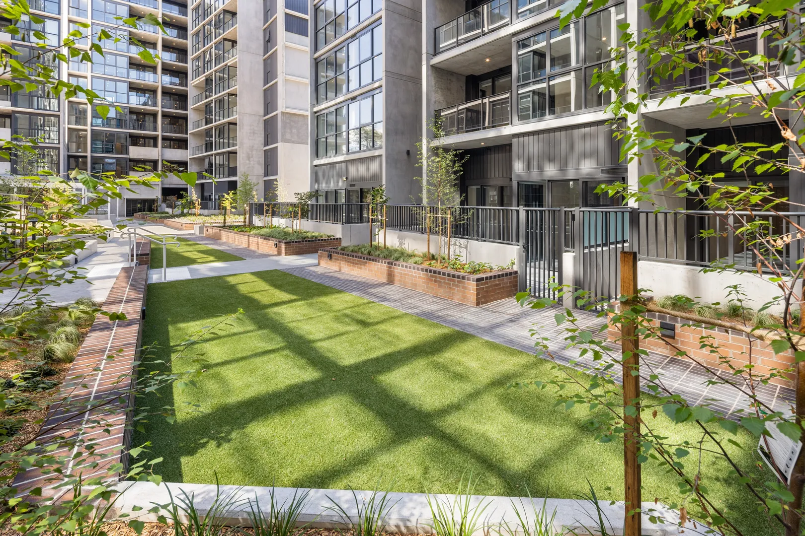 Apartment in Lyneham - View 4