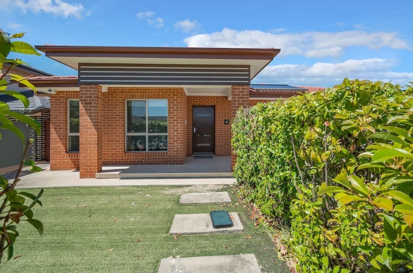 16 Laffan Street, Coombs ACT 2611 House For Rent Domain