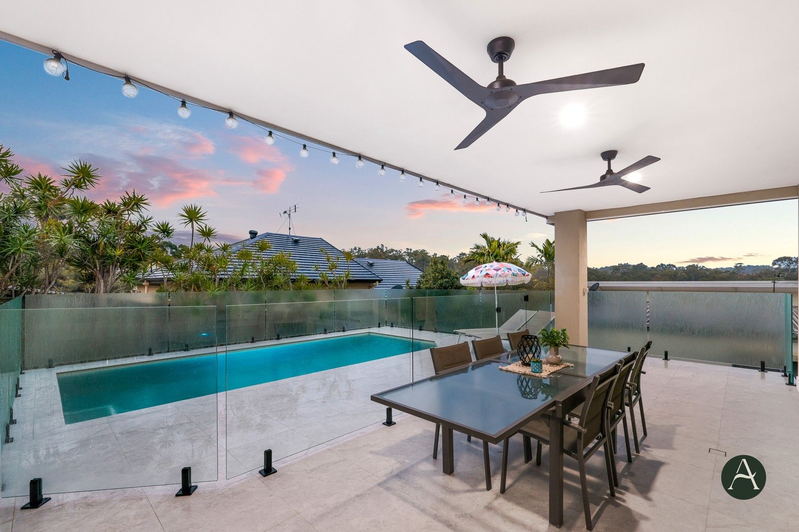 5 bedrooms House in 11 Rainlily Crescent UPPER COOMERA QLD, 4209
