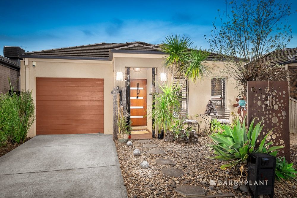 3 bedrooms House in 19 Collingrove Crescent DOREEN VIC, 3754