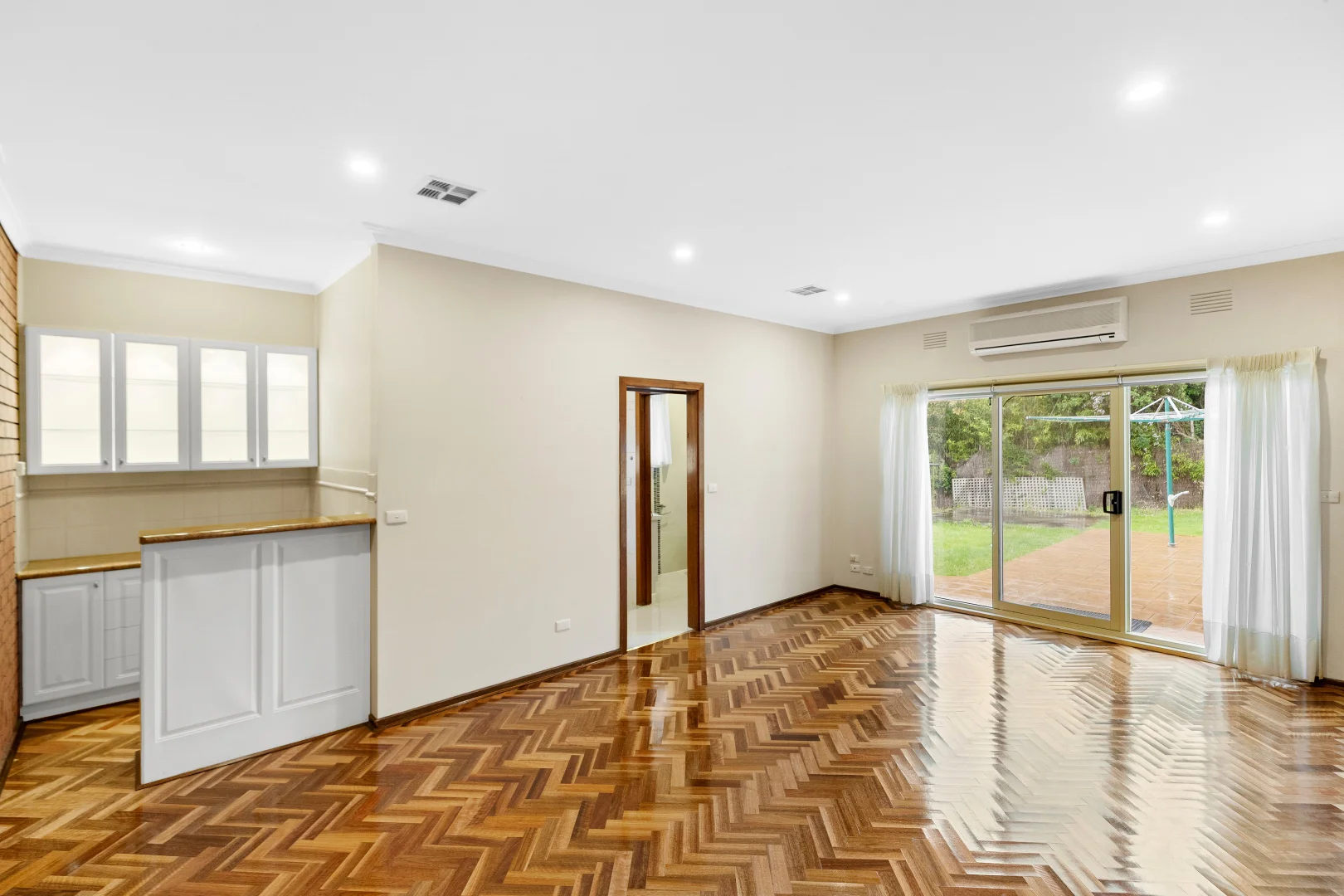 Additional image 4 of 25 Leawarra Crescent, Doncaster East VIC 3109