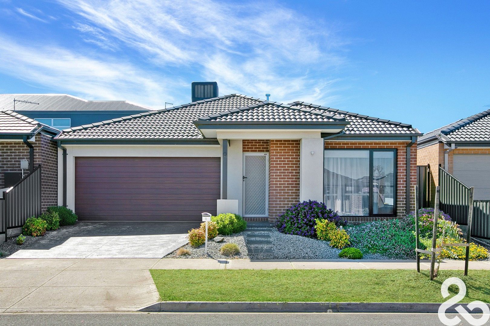 3 bedrooms House in 5 Dewpond Crescent WOLLERT VIC, 3750