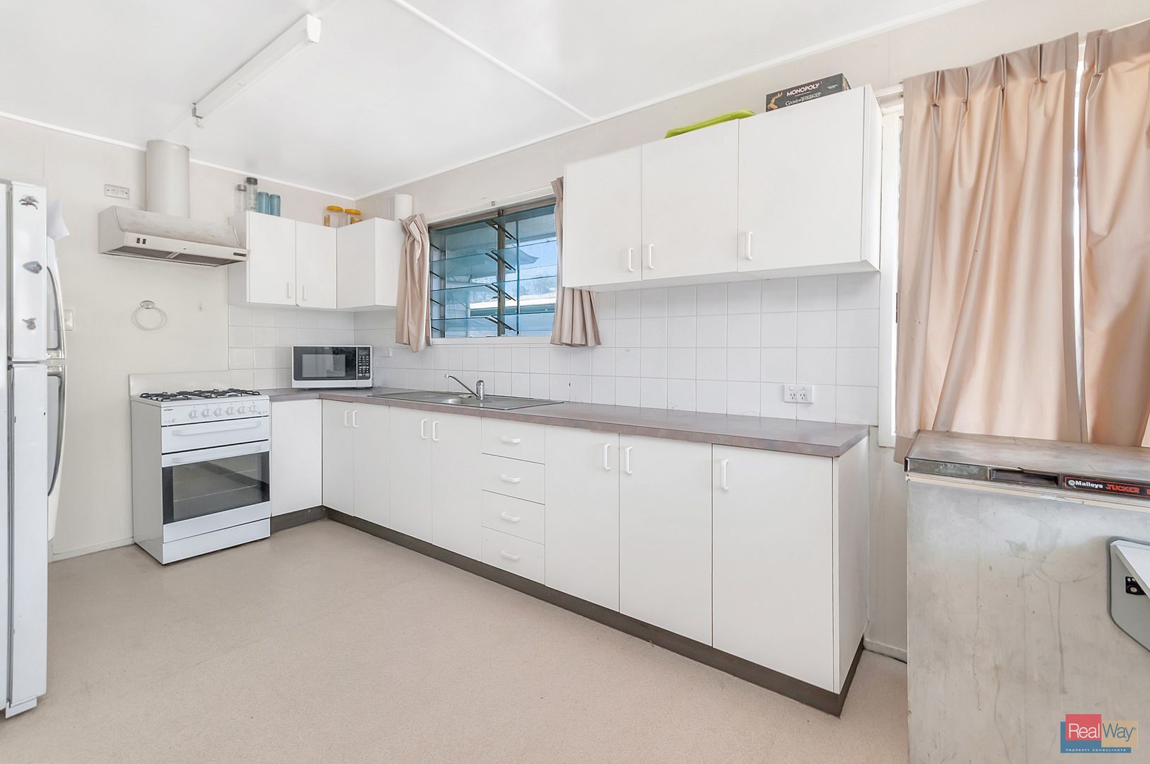 11 Wills Street, Leichhardt QLD 4305, Image 1