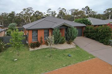 10 Pemberton Place, Jerrabomberra NSW 2619