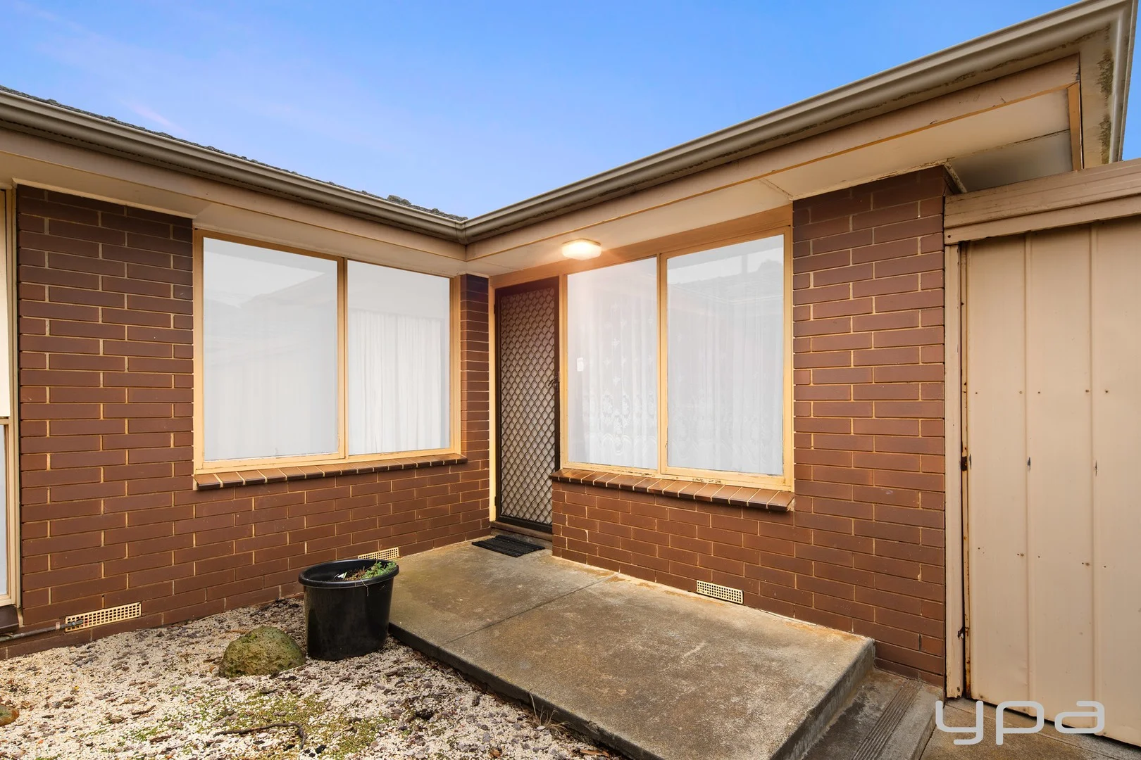 2/17 Slattery Street, Werribee VIC 3030