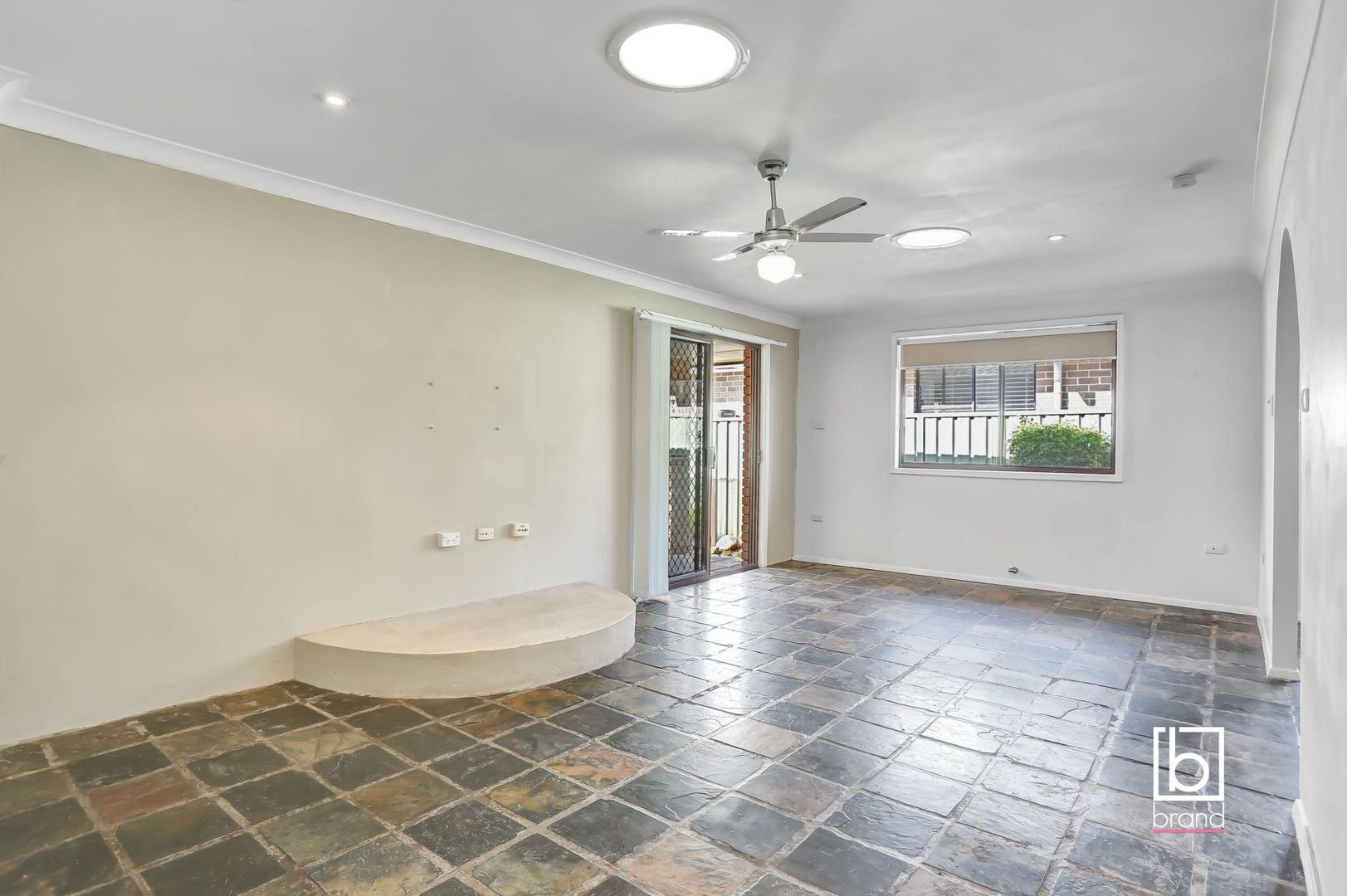 7 Hughes Avenue, Kanwal NSW 2259, Image 2