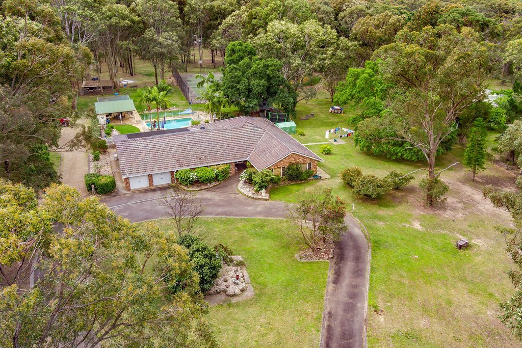 13 Moreton Road, Minto Heights NSW 2566, Image 1