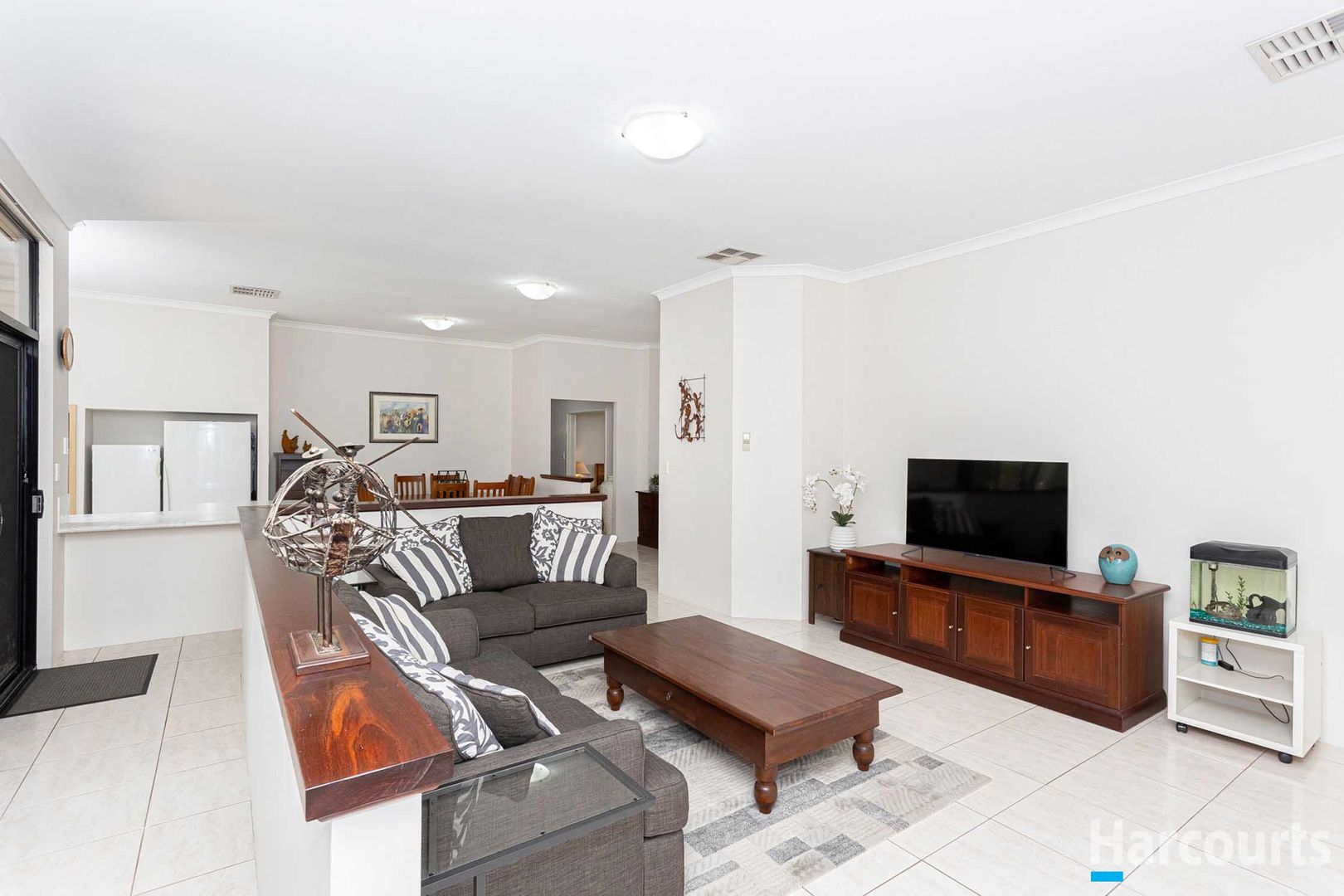 16 Hotham Crescent, Alexander Heights WA 6064, Image 1