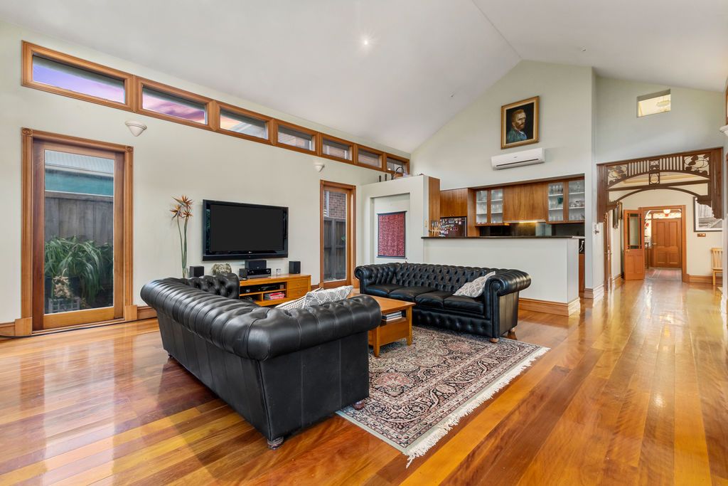 14 Kingshott Close, Williamstown VIC 3016, Image 2