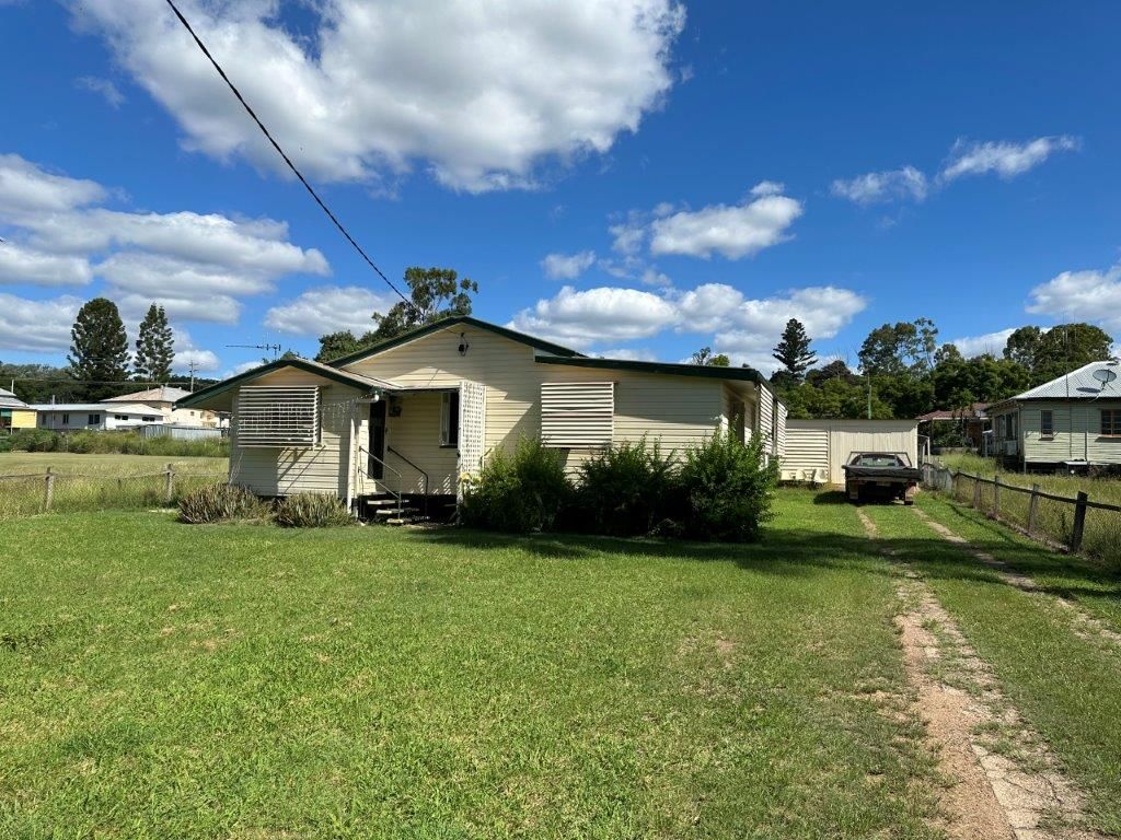 11 Arthur Street, Gayndah QLD 4625, Image 1